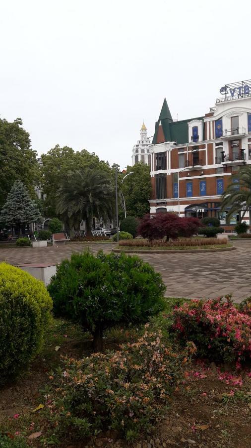 Apartament In The Centre Batumi Exterior photo